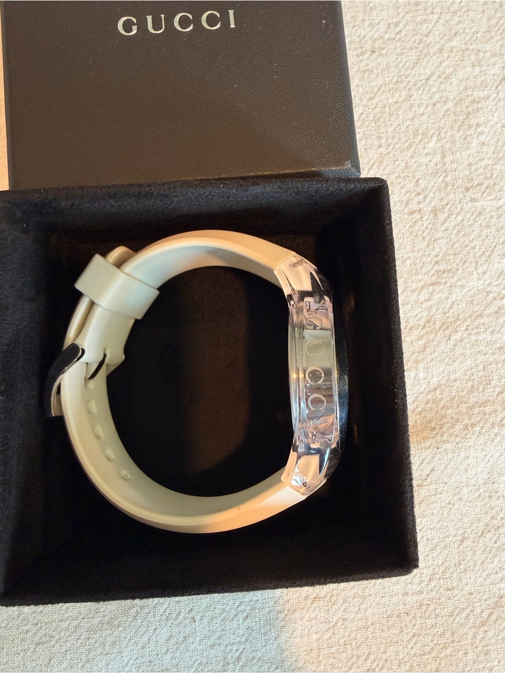 Gucci Men's Silver Stainless Steel & Resin 46mm Watch - Picture 2 of 3